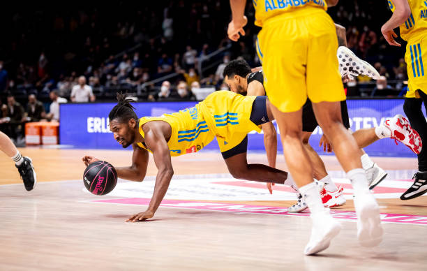 他们锋线火 他们锋线火